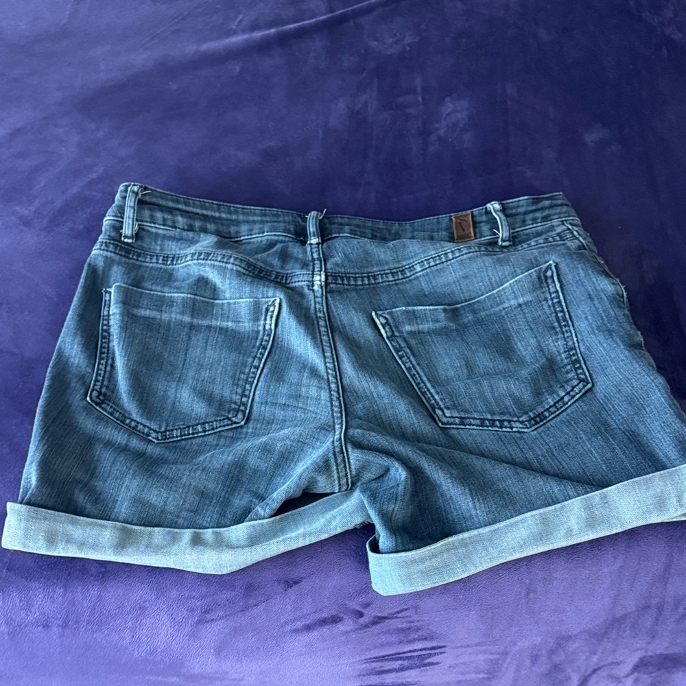Simply Vera Vera Wang Classic Blue Jean Shorts